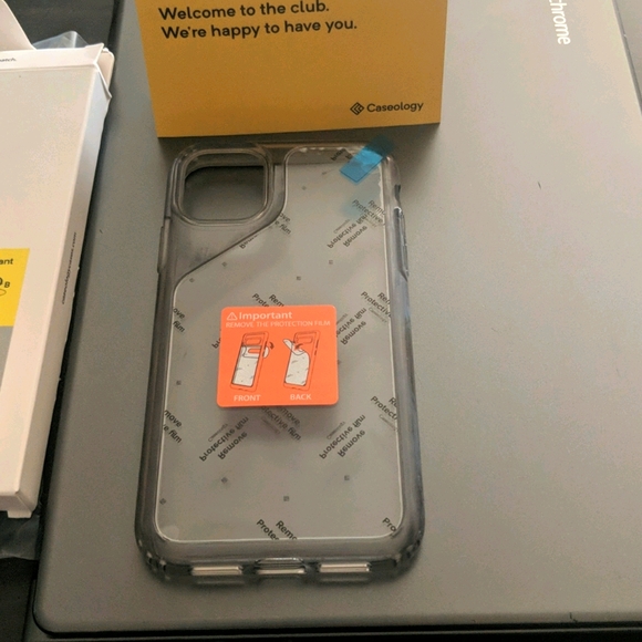 Caseology Other - UNISEX IPhone 11 Phone case